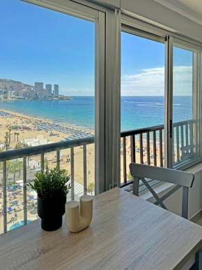 Precioso estudio frente la playa